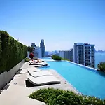 Bayside luxury Condo Pattaya